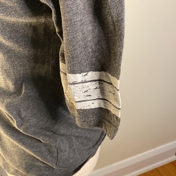 Disney World Parks Gray Short Sleeve Mickey Mouse T-Shirt Size Small - Picture 4 of 6